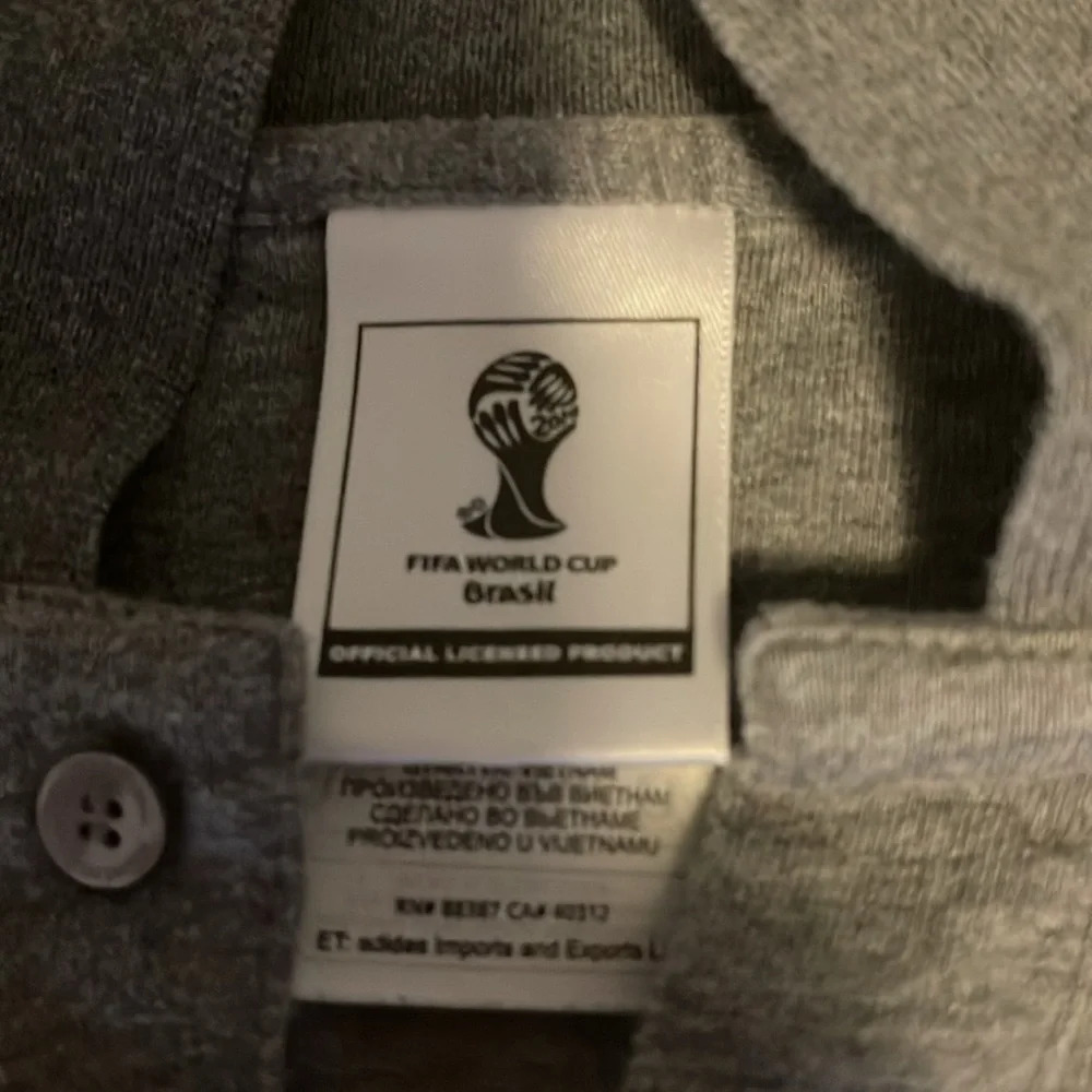 Adidas - Picture 3 of 5